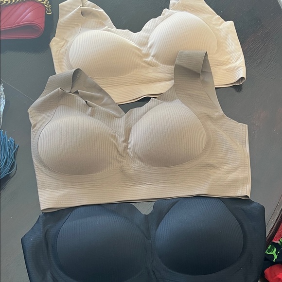 Other - New L (fit M) Seamless Comfort Bra Set - Black and Tan